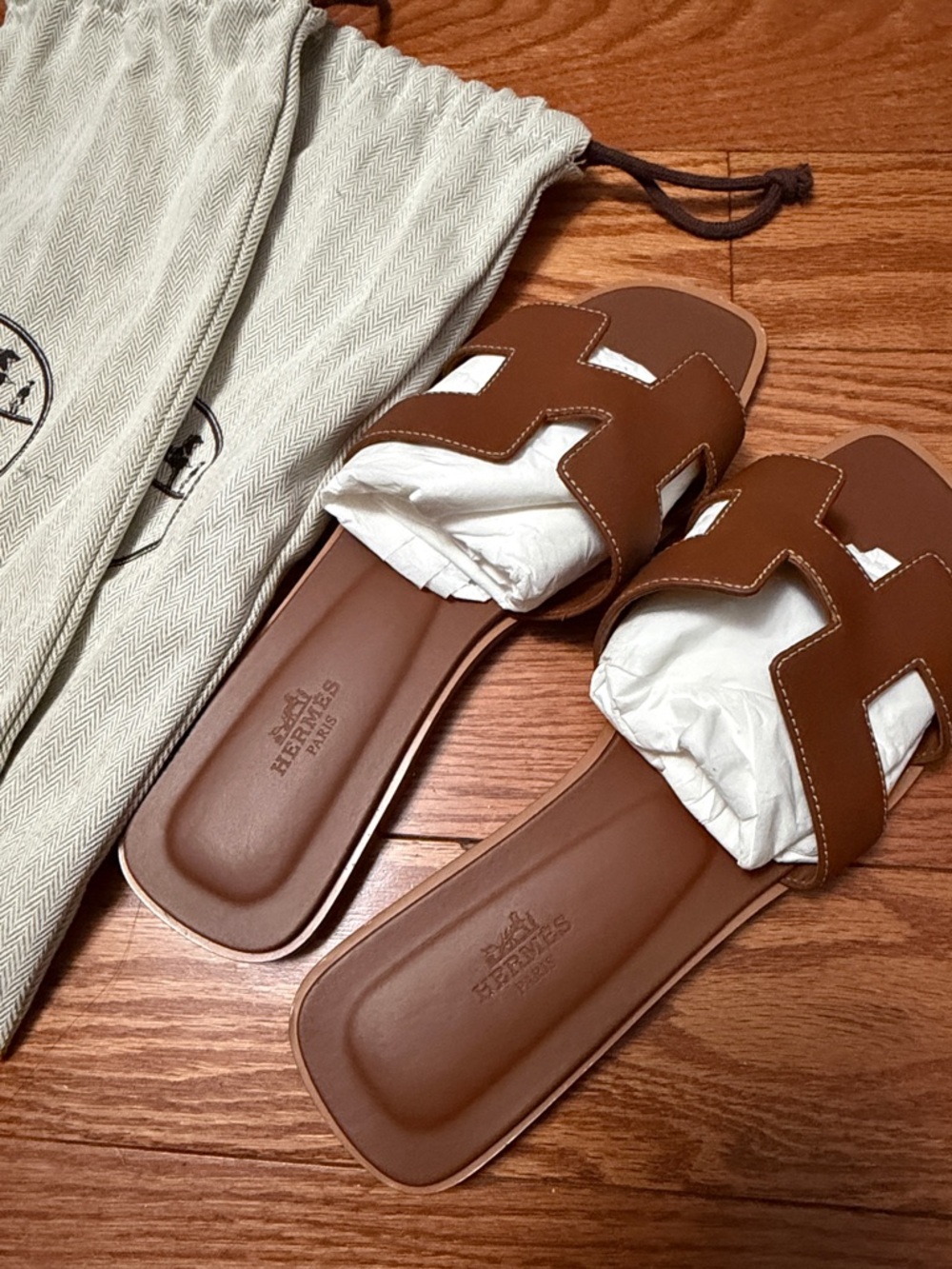 Hermès Oran Leather Slide Sandals - Brown